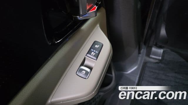 Kia Carnival 2023 — Şəkil 19/20