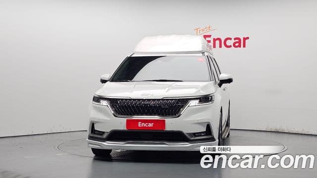 Kia Carnival 2022 — ფოტო 2/20