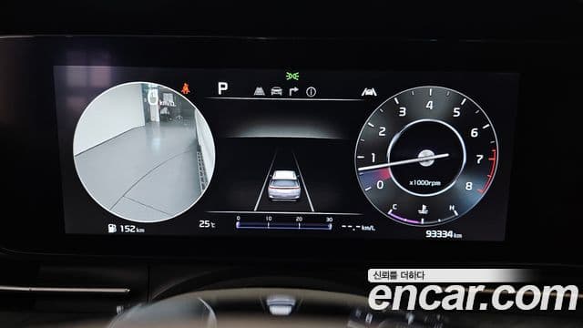 Kia Carnival 2022 — ფოტო 7/20