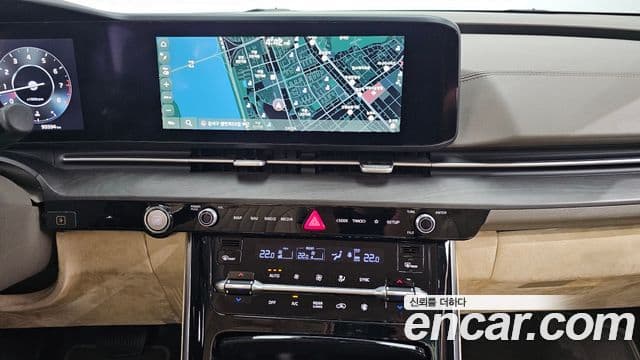 Kia Carnival 2022 — ფოტო 14/20