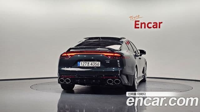 Kia Stinger 2021 — ფოტო 4/20