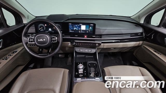 Kia Carnival 2023 — Photo 13/20