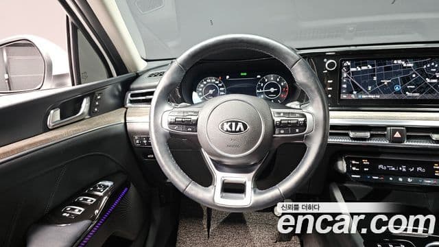 Kia K5 2020 — Şəkil 13/20