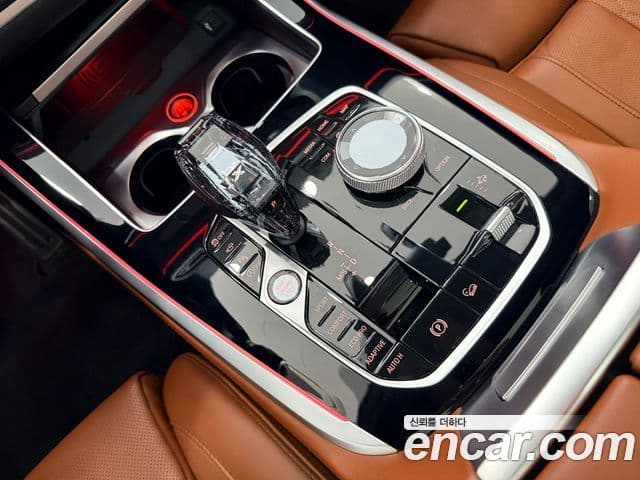 BMW X7 2022 — фото 8 из 20