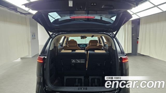 Kia Carnival 2021 — Şəkil 16/20