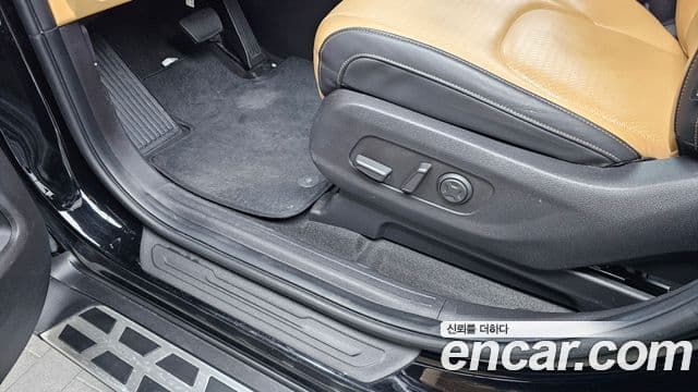 Kia Carnival 2021 — Şəkil 17/20