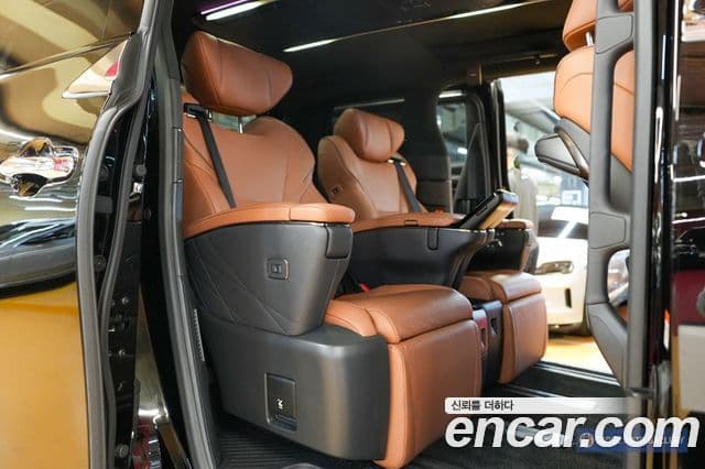 Toyota Alphard 2025 — ფოტო 12/20