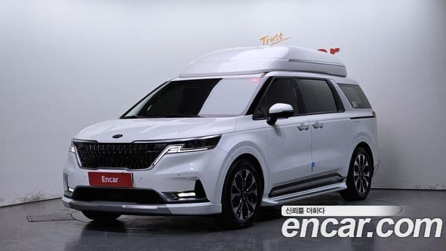 Kia Carnival 2021 — ფოტო 1/20