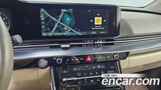 Kia Carnival 2021 — ფოტო 14/20