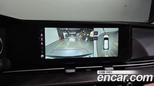 Kia Carnival 2023 — ფოტო 15/20