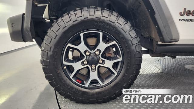 Jeep Wrangler 2019 — Şəkil 5/20