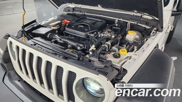 Jeep Wrangler 2019 — Şəkil 6/20