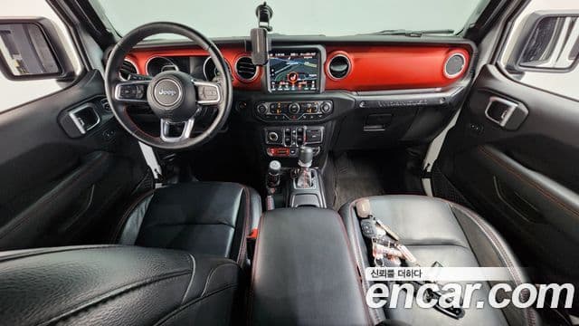 Jeep Wrangler 2019 — Şəkil 7/20