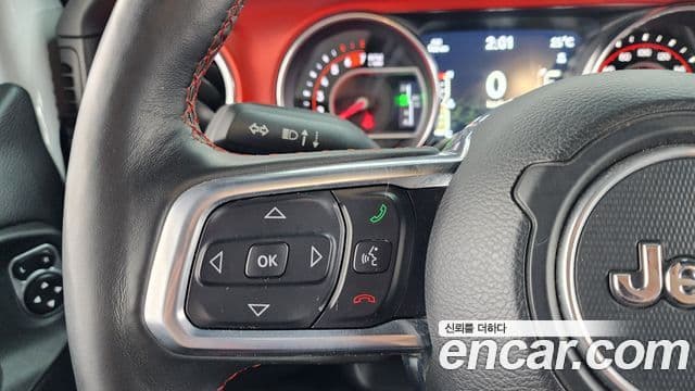 Jeep Wrangler 2019 — Şəkil 18/20