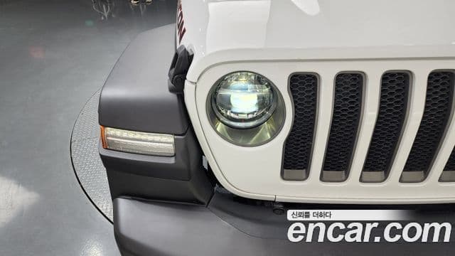 Jeep Wrangler 2019 — Photo 9/33