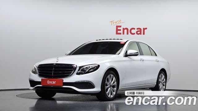 Mercedes-Benz E-Class 2019 — ფოტო 1/20