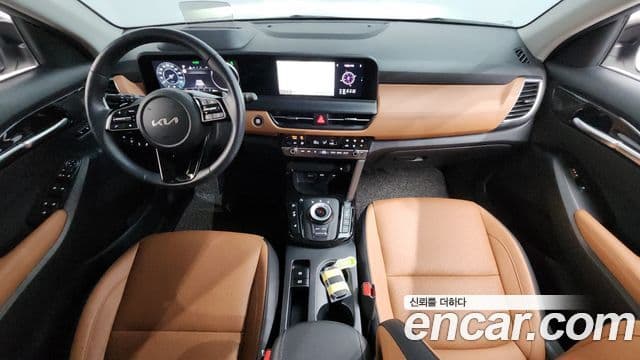 Kia Seltos 2023 — Şəkil 7/20