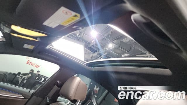 BMW 5 Series 2018 — Фото 18/20