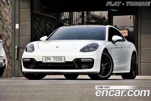 Porsche Panamera 2019 — Photo 2/20