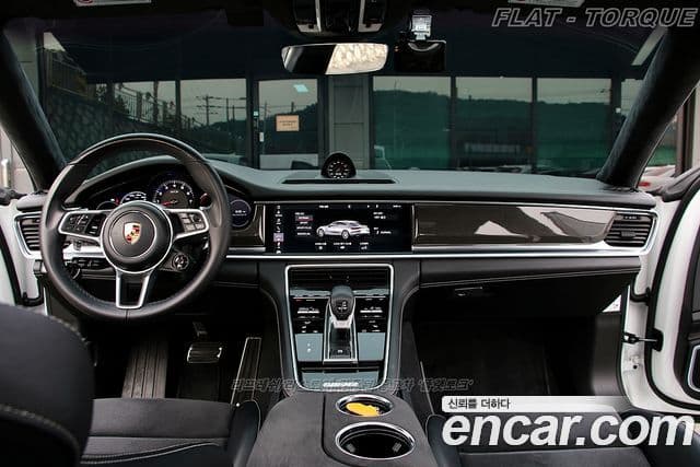 Porsche Panamera 2019 — Photo 17/20