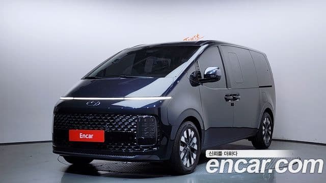Hyundai Staria 2021 — Фото 1/20