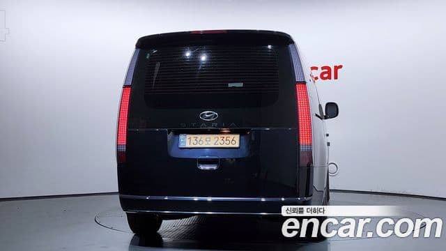 Hyundai Staria 2021 — Фото 4/20
