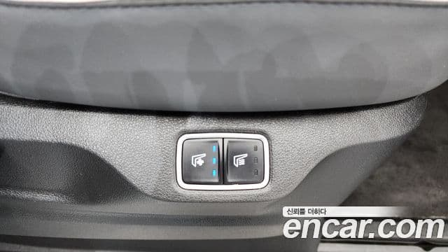 Hyundai Staria 2021 — Фото 18/20