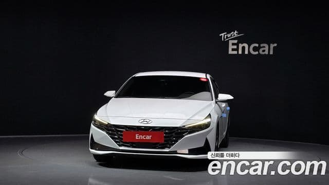Hyundai The New Avante Hybrid 2022 — Photo 29/30