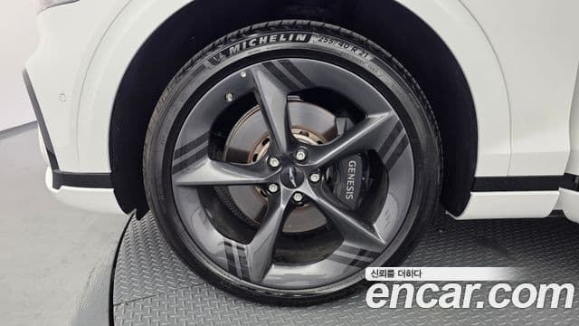 Genesis GV70 2025 — Photo 6/20