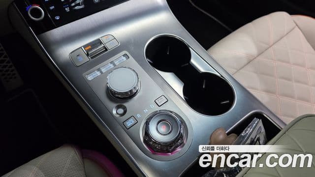 Genesis GV70 2025 — Photo 12/20
