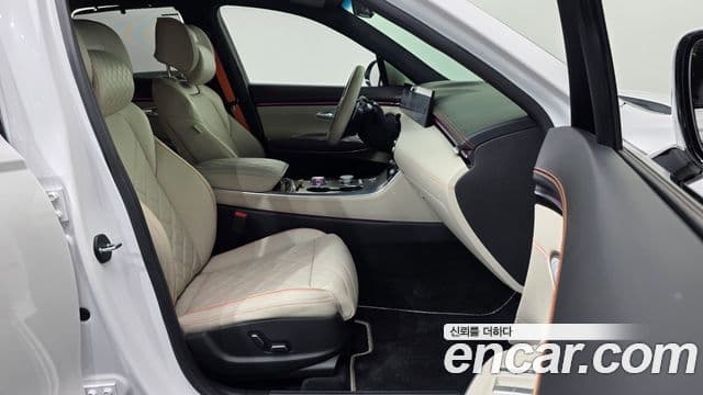 Genesis GV70 2025 — Photo 18/20