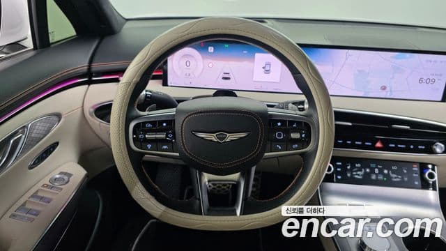 Genesis GV70 2025 — Photo 16/20