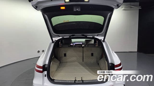 Genesis GV70 2025 — Photo 17/20