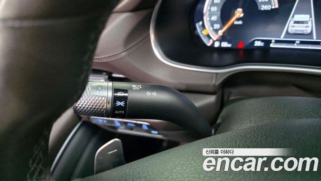 Genesis GV80 2020 — Photo 12/39