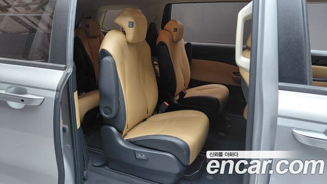 Kia Carnival 2021 — Şəkil 11/20