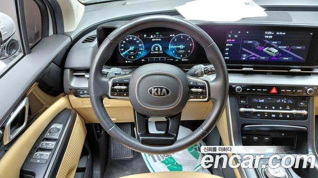 Kia Carnival 2021 — Şəkil 14/20