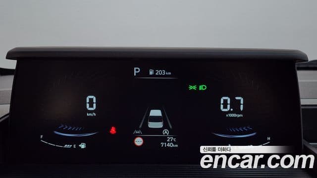 Hyundai Staria 2025 — Фото 8/20