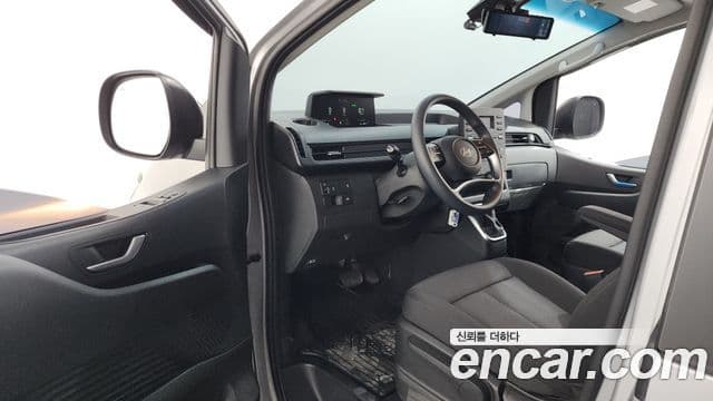 Hyundai Staria 2025 — Фото 10/20