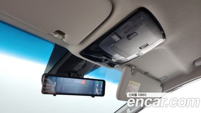 Hyundai Staria 2025 — Фото 18/20