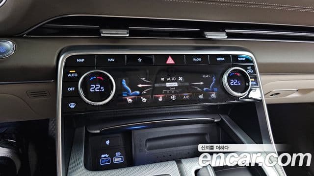 Genesis GV80 2022 — Photo 24/38