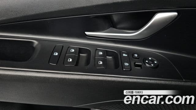 Hyundai Avante 2020 — Фото 19/20