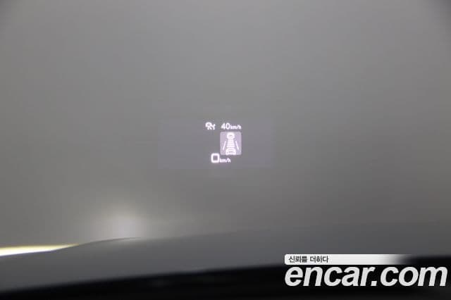 Audi Q7 2021 — ფოტო 19/20