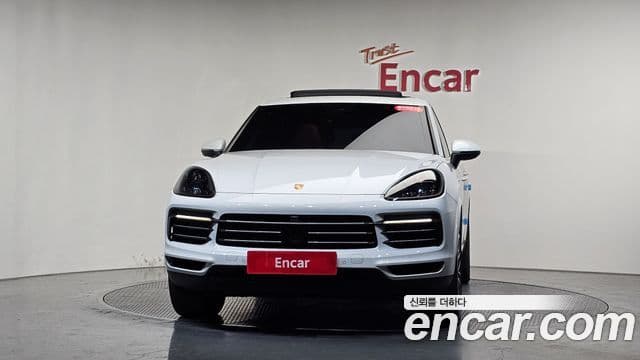 Porsche Cayenne 2020 — Фото 3/20