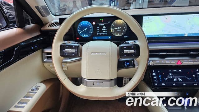 Hyundai Grandeur 2022 — ფოტო 13/20