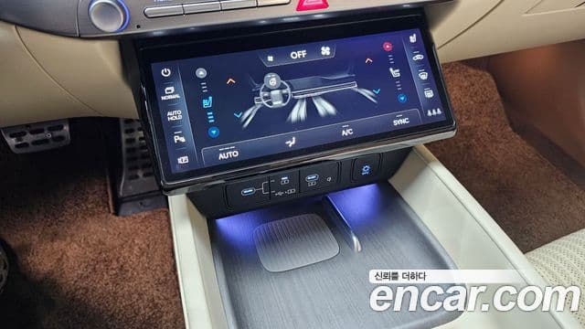 Hyundai Grandeur 2022 — ფოტო 17/20