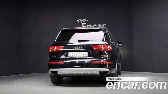 Audi Q7 2019 — Şəkil 4/20
