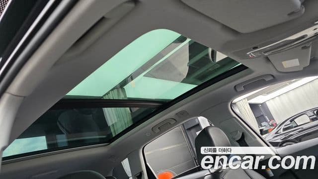 Audi Q7 2019 — Şəkil 17/20