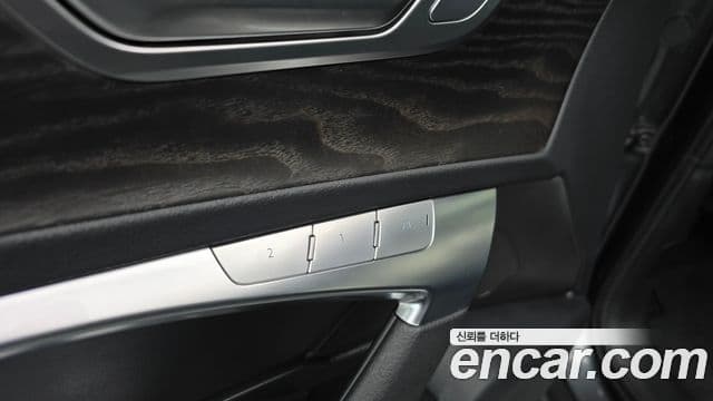 Audi A6 2022 — ფოტო 19/20