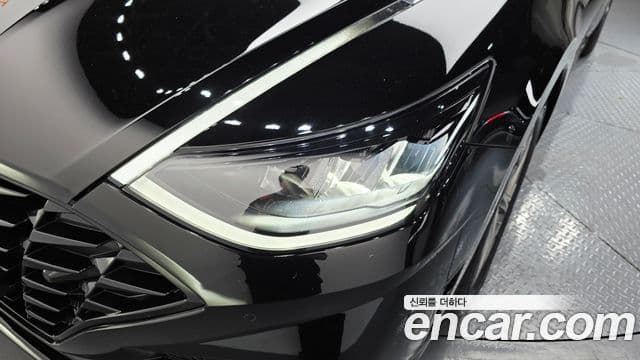 Hyundai Sonata Hybrid 2021 — Şəkil 16/32