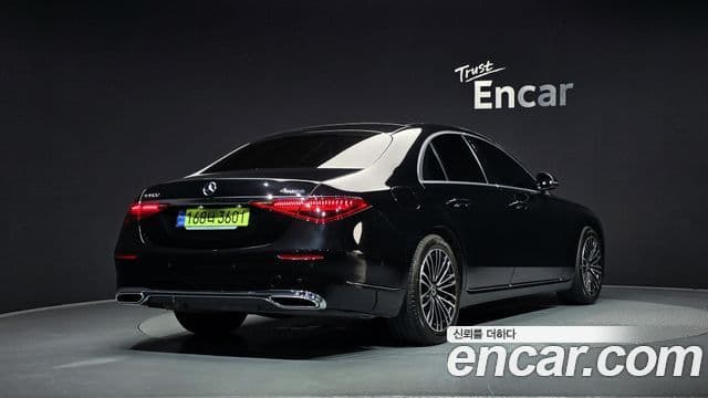 Mercedes-Benz S-Class 2024 — Фото 2/20